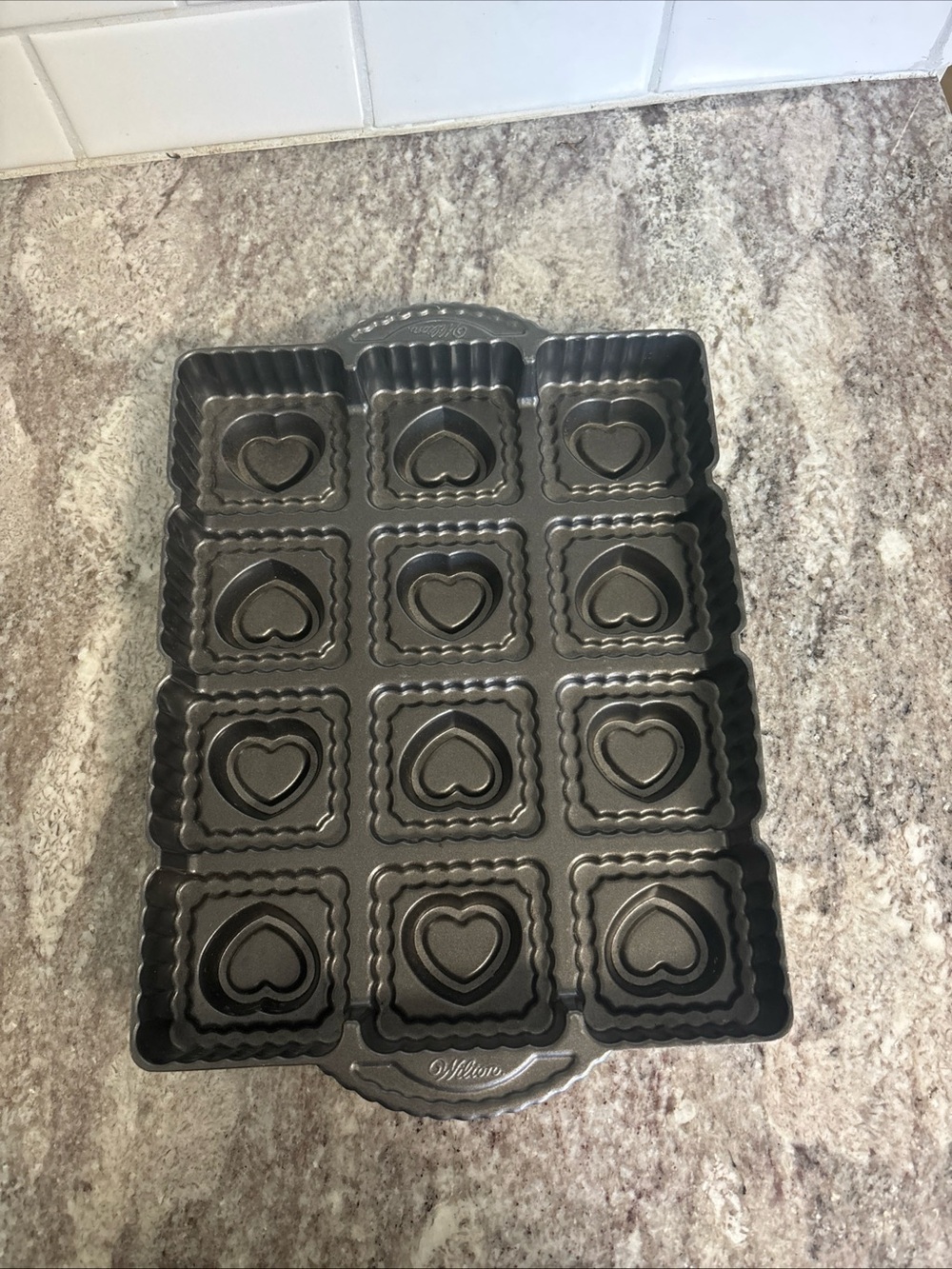 Wilton Heart Cake Pan Nonstick Brownie Mold 12 Cavity Baking Pan Heavy Duty!